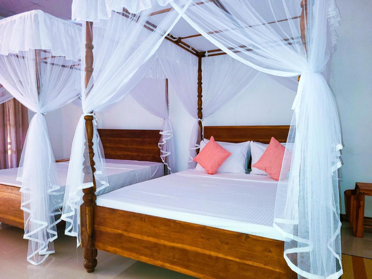Woodholic Homestay Sigiriya Exterior photo